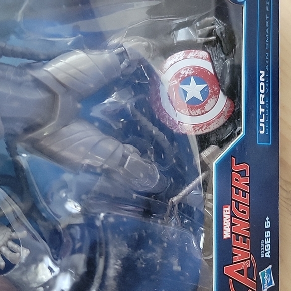 Marvel Avengers Playmation Ultron Deluxe Villain Smart  Figure- Disney - Picture 4 of 6